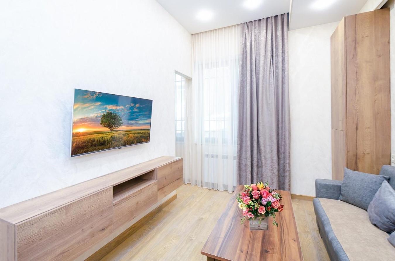 15. Double Room Apartaments With Fresh Style เยเรวาน ภายนอก รูปภาพ