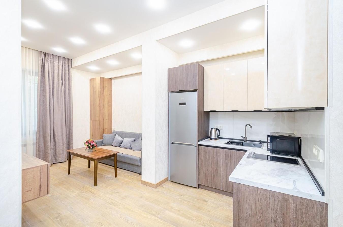15. Double Room Apartaments With Fresh Style เยเรวาน ภายนอก รูปภาพ